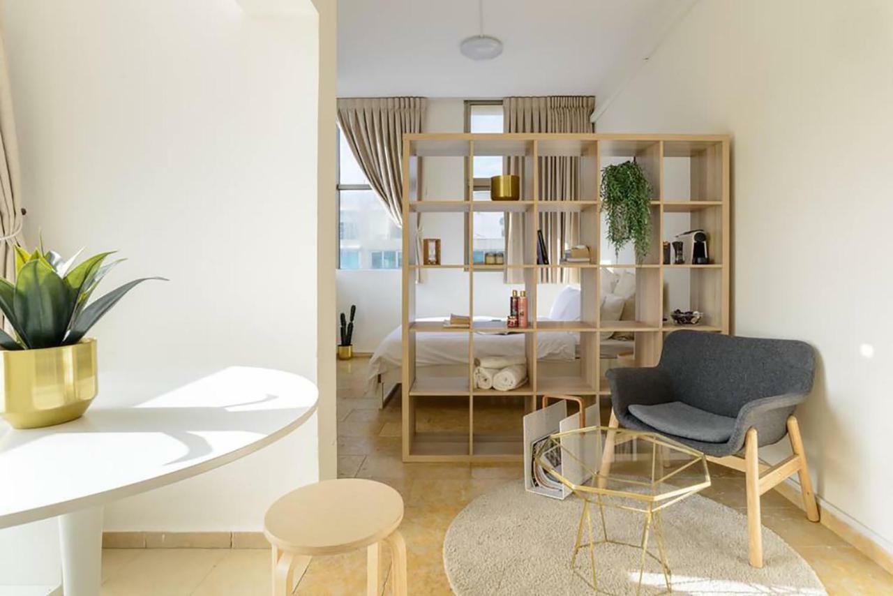 Bright And Spacious Loft By The Sea With Bomb Shelter Tel Aviv Exteriör bild